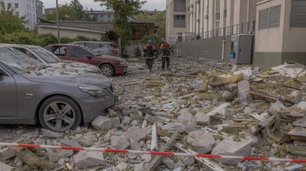 俄罗斯空袭乌克兰哈尔科夫市造成20人受伤